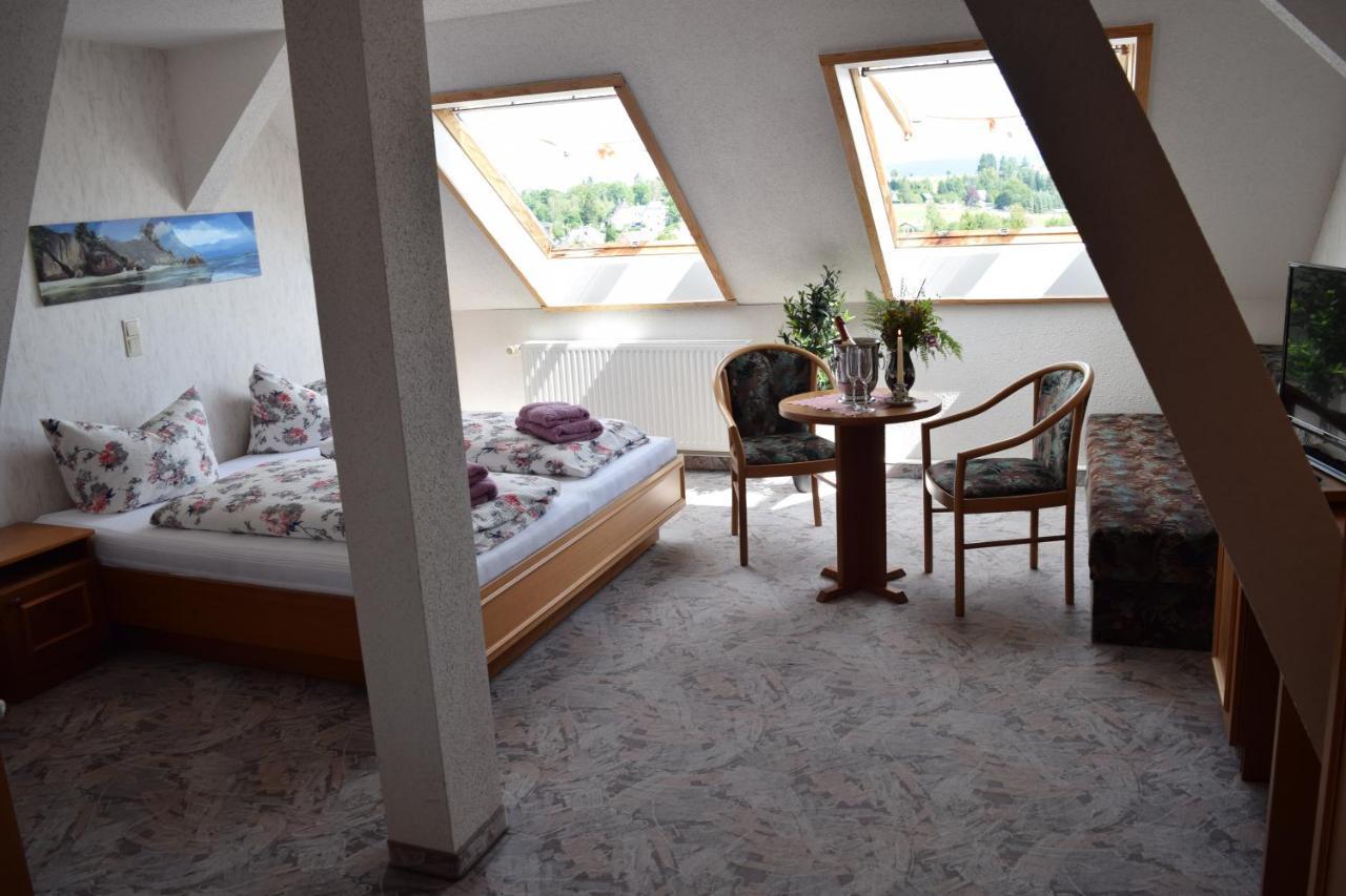 Hotel Carola Schoenheide ภายนอก รูปภาพ
